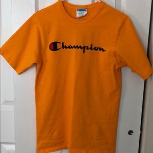 Champion T-shirt